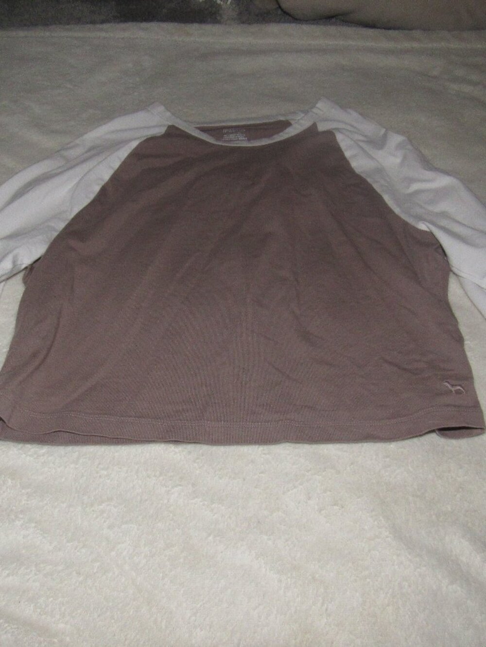 Victoria's Secret Light Tan/Cream Long Sleeve Crop Top USED  Large